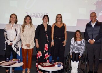 Ayuntamiento participa en Conversatorio Mujeres Imparables