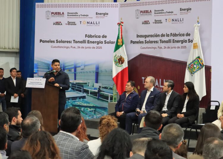 Omar Muñoz acompañó al gobernador a la inauguración de «Tonalli»