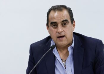 Proponen que aviso de cambio de propietario de un vehículo sea obligatorio