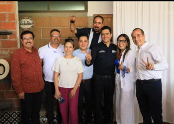 PAN Puebla celebra sesión plenaria con exalcaldes, diputados y senadores