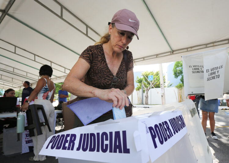 Abren las casillas para la elección del Poder Judicial