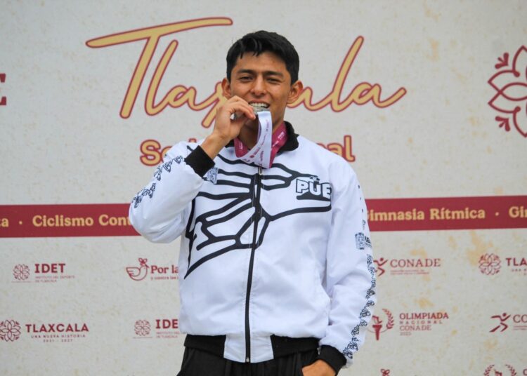 Cayó la primera medalla en atletismo para Puebla en Olimpiada Nacional 2025