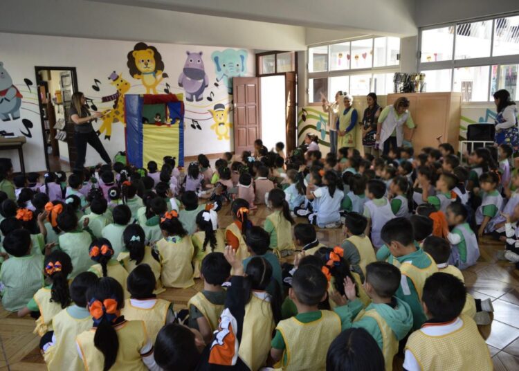 Policía de San Pedro promueve ciberseguridad infantil y educación vial