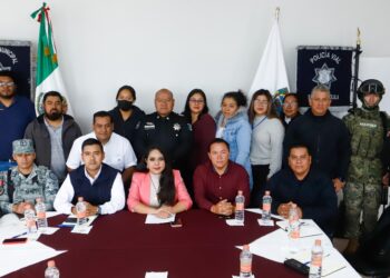 Tonantzin Fernández encabeza mesa de seguridad en San Matías Cocoyotla