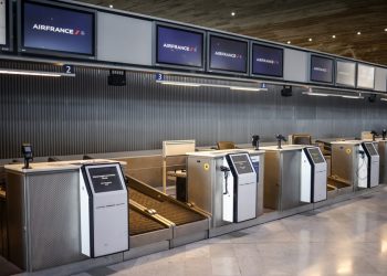 Vuelos cancelados en Francia por huelga de controladores aéreos