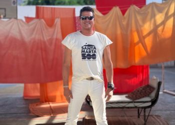 Carlos Vives revive ‘La Tierra del Olvido’ tres décadas después