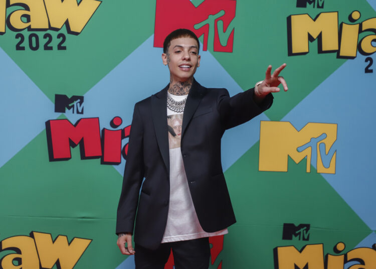 Natanael Cano lanza su álbum urbano ‘Porque La Demora’