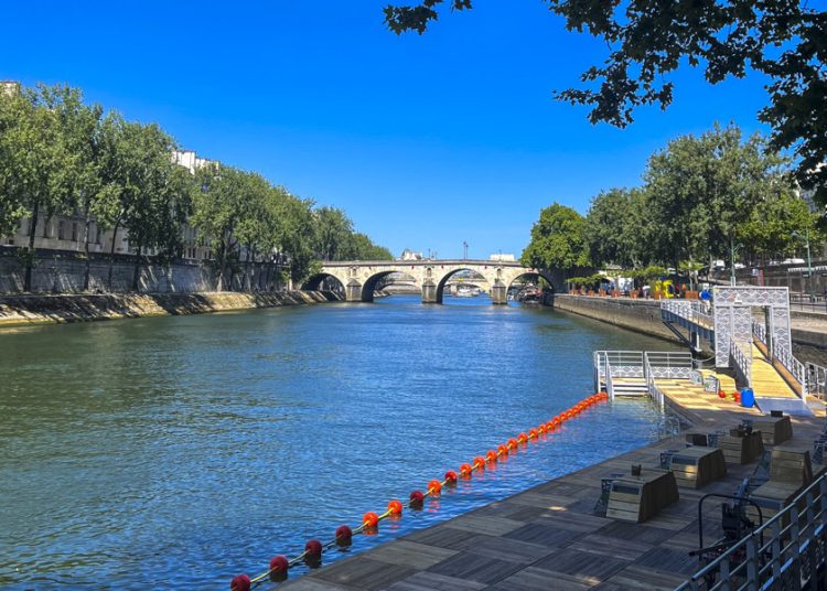 Un siglo después, parisinos y turistas podrán bañarse en el Sena