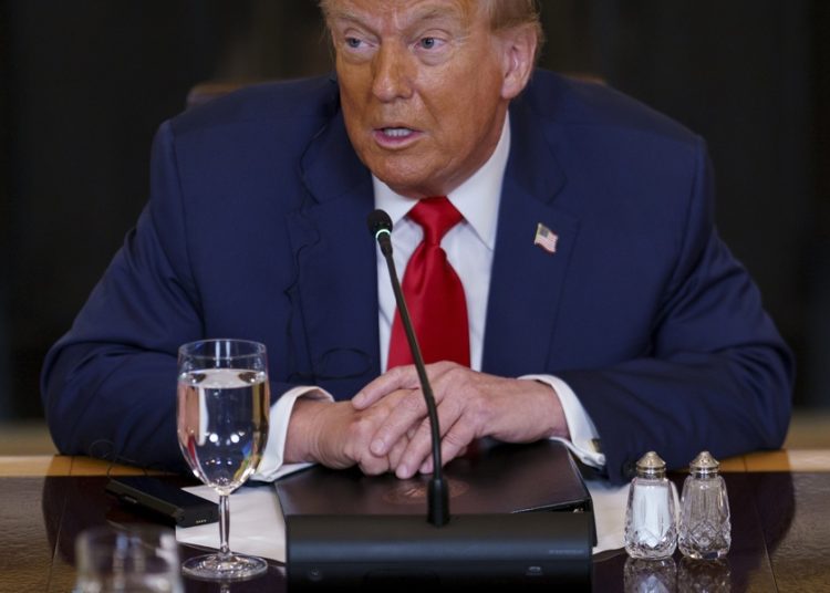 Trump amenaza con revocar la ciudadanía a Rosie O’Donnell
