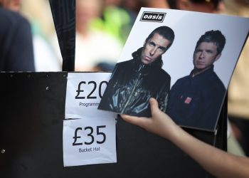 Oasis regresa a los escenarios