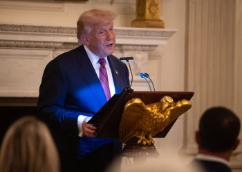 Ordenan a Trump devolver financiación a Radio Free Europe