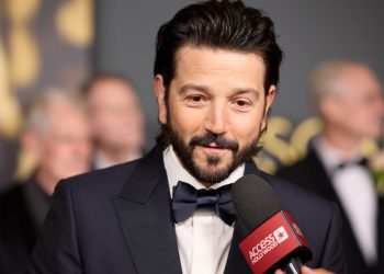 La nueva ‘El beso de la mujer araña’, con Diego Luna y Jennifer Lopez, se verá en Locarno