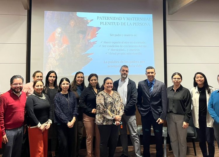 Universidades Anáhuac y Francisco de Vitoria reflexionan sobre acompañamiento