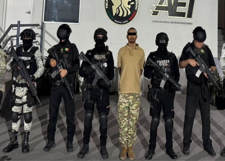 Detienen en México a 9 personas con orden de captura en EE.UU.