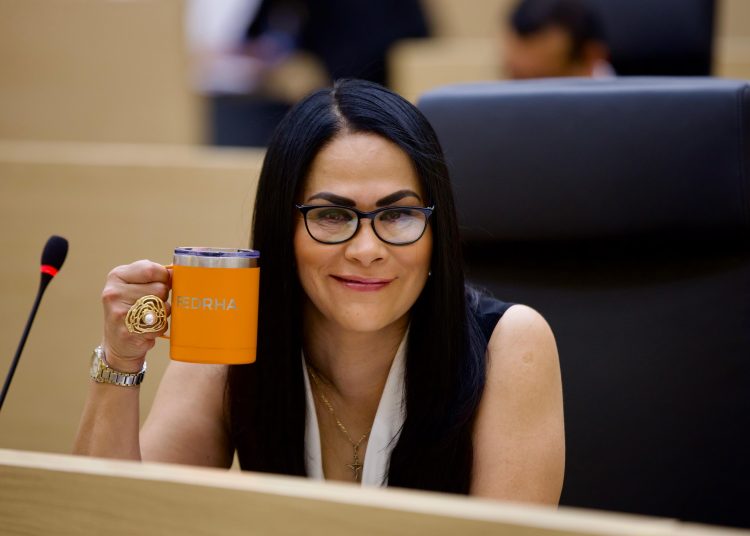 Proponen en Congreso acceso gratuito a internet en espacios públicos