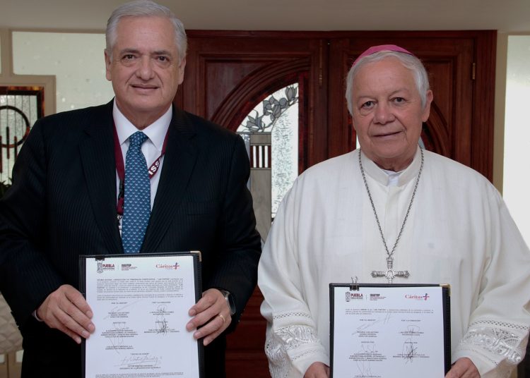 Con visión humanista, ISSSTEP firma convenio de colaboración con «Cáritas»