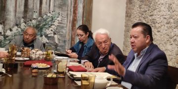 Piden diálogo con Alejandro Armenta