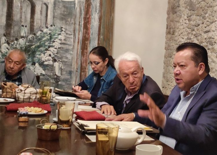 Piden diálogo con Alejandro Armenta