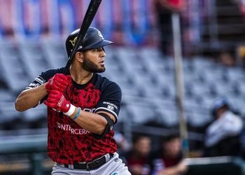 Pericos se refuerza con Gabriel Lino