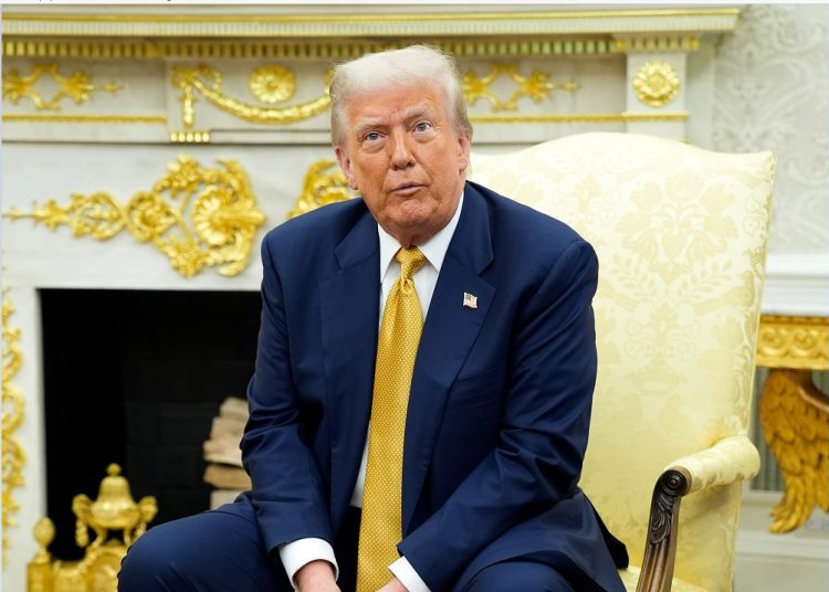 Trump busca anular ayudas a universitarios indocumentados