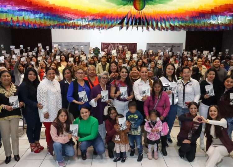 Tonantzin Fernández encabeza Asamblea de Mujeres por la Igualdad