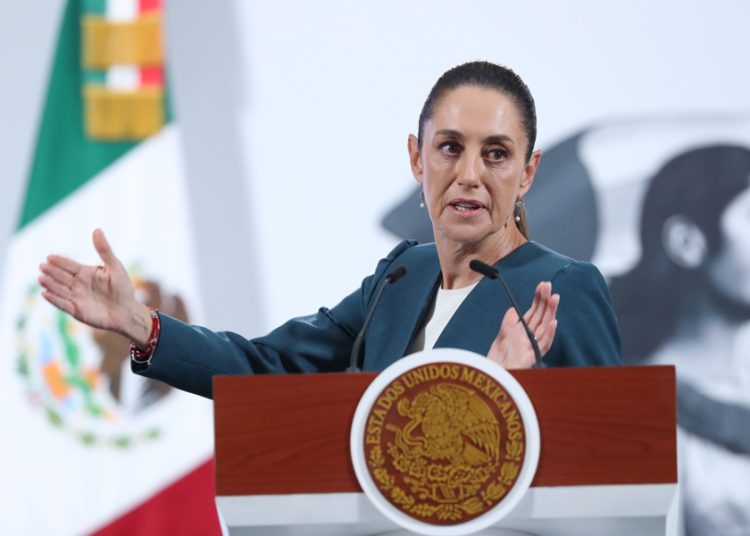 Sheinbaum promete garantizar el derecho a la vivienda tras marcha antigentrificación