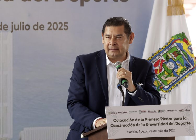 En seis meses se han reducido en 40% los feminicidios en Puebla: Armenta
