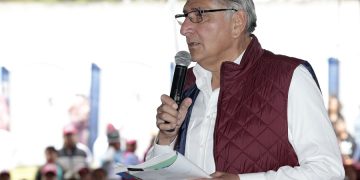 Morena se descara y acomoda