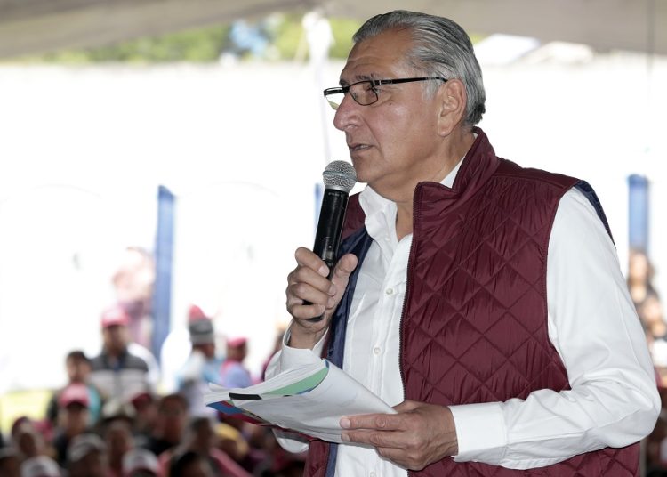 Morena se descara y acomoda