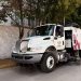 Refuerzan limpieza urbana con barredoras mecánicas para prevenir inundaciones