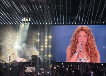Shakira donará parte ingresos a víctimas de inundaciones en Texas
