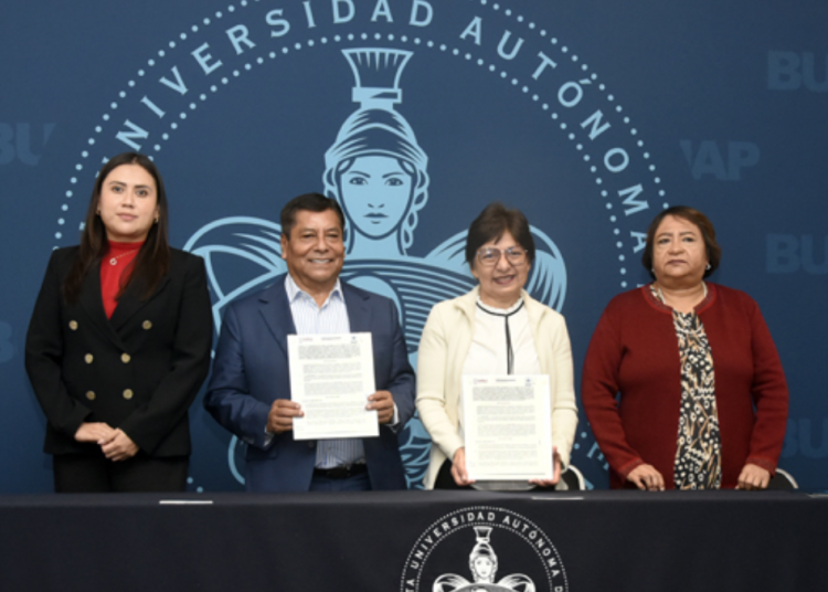 Lilia Cedillo firma convenio con la Secretaría de Infraestructura estatal