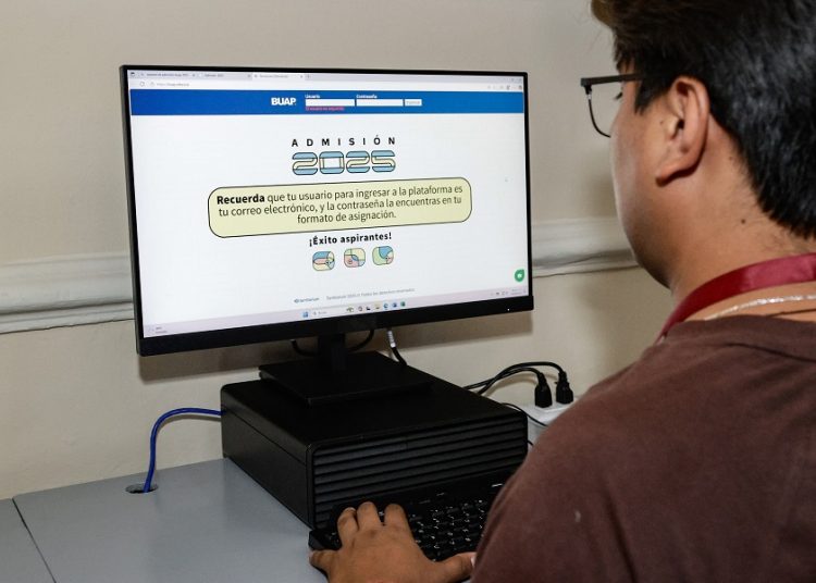 Arranca proceso de inscripción para quienes pasaron examen de la BUAP