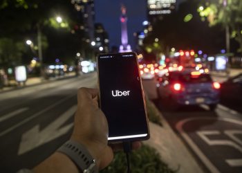 México rechaza alza tarifaria de Uber por reformas y la califica de «irresponsable»
