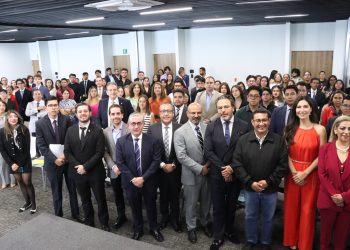 Analizan en Congreso constitucionalismo del s XXI y fortalecimiento del Estado de Derecho