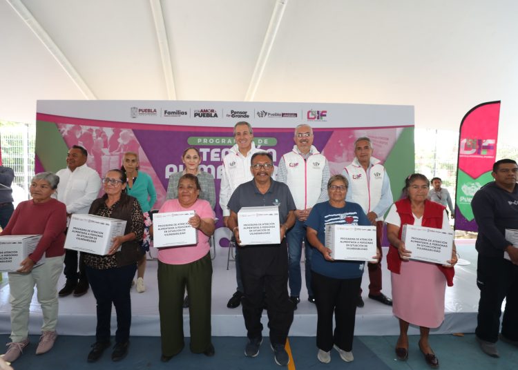 Entregan Sedif y SMDIF más de 3 mil despensas de programas alimentarios