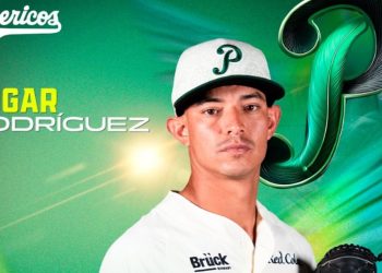 Pericos hace cambios en su roster