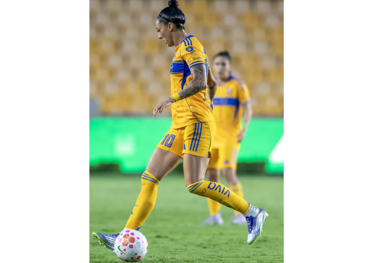 Tigres golea a Necaxa