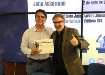 Estudiantes de la UAM Xochimilco deben generar su transformación: John M. Ackerman