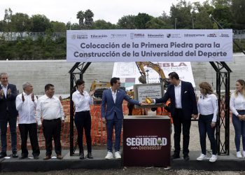 Colocan la primera piedra de la Universidad del Deporte de Puebla