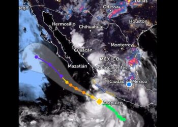 Tormenta tropical Flossie evoluciona a huracán categoría 1