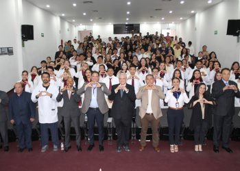 Issstep impulsa formación de estomatólogos