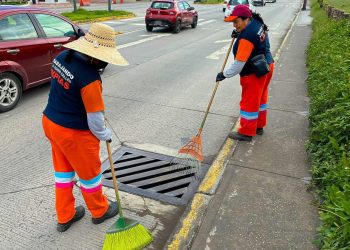 Ayuntamiento intensifica limpieza de alcantarillas frente a lluvias