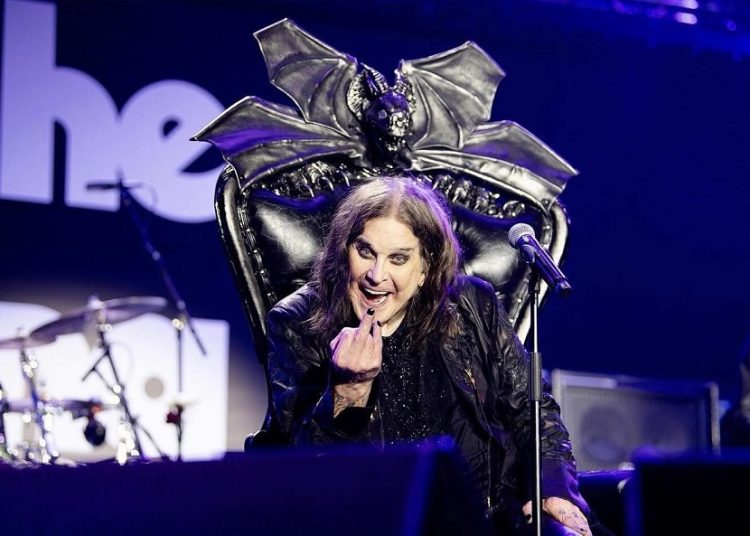 Ozzy Osbourne, cantante de Black Sabbath, muere a los 76 años