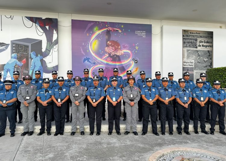 Policía turística participa en ‘Tejedoras de Seguridad con Bienestar’