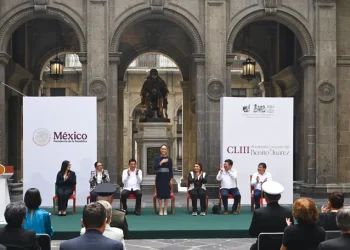 Claudia Sheinbaum encabeza conmemorativo luctuoso a Benito Juárez