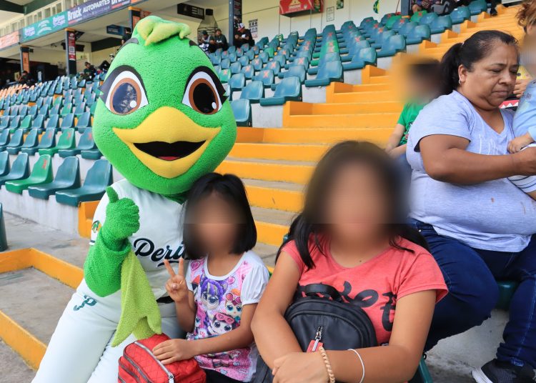 Niñas y niños de Cuautlancingo visitan a los Pericos de Puebla