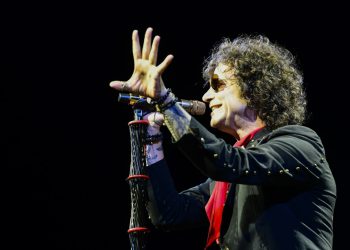 Enrique Bunbury y Andrés Castro entrarán al Salón de la Fama de la música latina