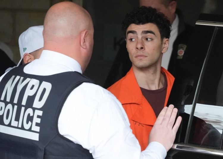 Luigi Mangione podría haber inspirado al asesino de la sede de la NFL, según la Fiscalía
