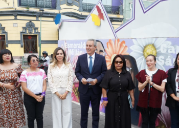 Ayuntamiento dedica mural a mujeres sobrevivientes de violencia ácida (Video)